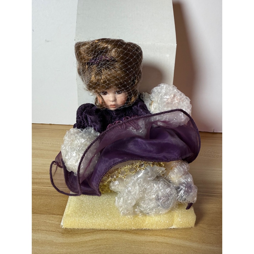 Marie Osmond Tiny Tots Amays Tiny Tot‎ Porcelain Doll COA Necklace NEW